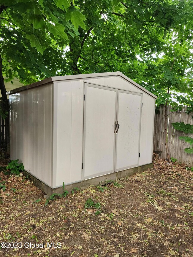 2736 Pauline Ave, Schenectady, NY 12306 - photo 6