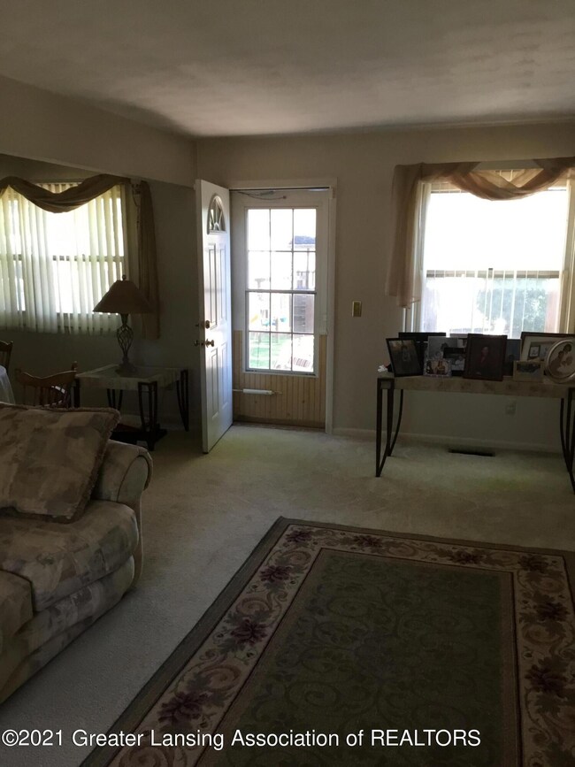2304 Victor Ave, Lansing, MI 48911 - photo 5
