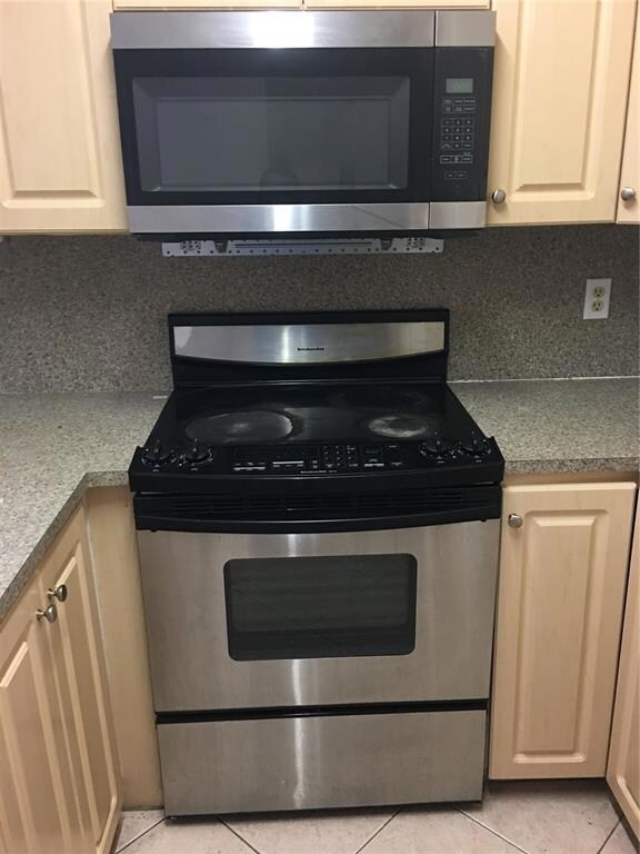 4350 SW 72nd Terrace unit 1, Davie, FL 33314 - photo 7