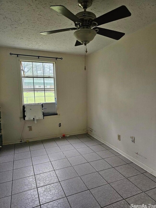 10088 Bailey Loop, Plainview, AR 72857 - photo 7