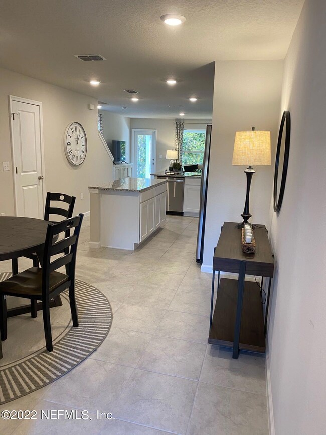 5982 Creekside Crossing Dr, Jacksonville, FL 32210 - photo 7