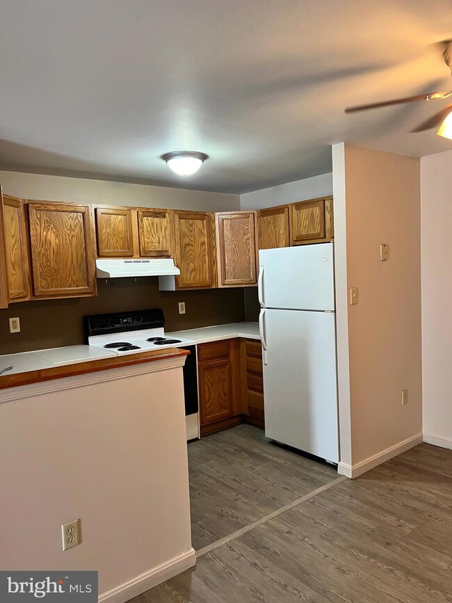 1334-C W Wyomissing Blvd, West Lawn, PA 19609 - photo 5