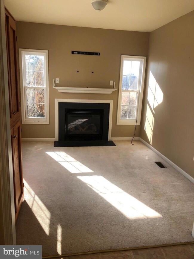 10325 Lantern Ln, Hagerstown, MD 21740 - photo 6