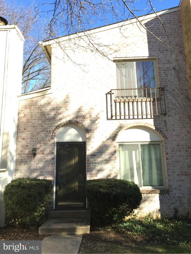 20214 Lea Pond Place, Montgomery Village, MD 20886 - photo 2