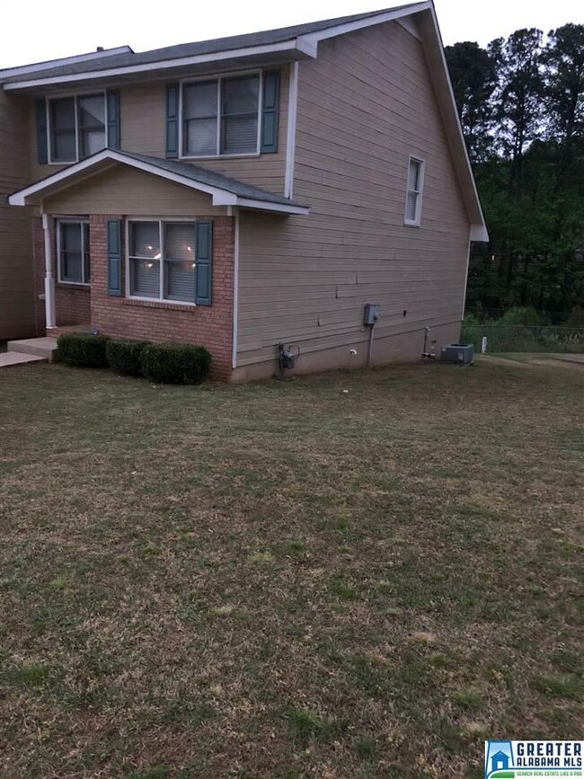 5166 Falling Creek Ln, Birmingham, AL 35235 - photo 2