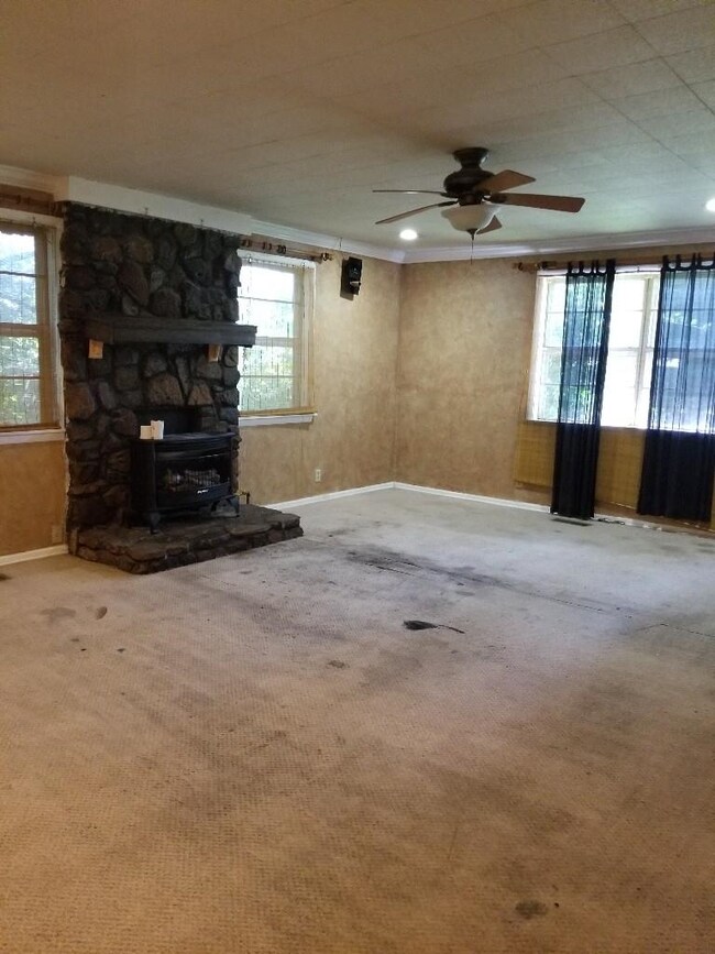 1303 4th St SE, Cullman, AL 35055 - photo 5