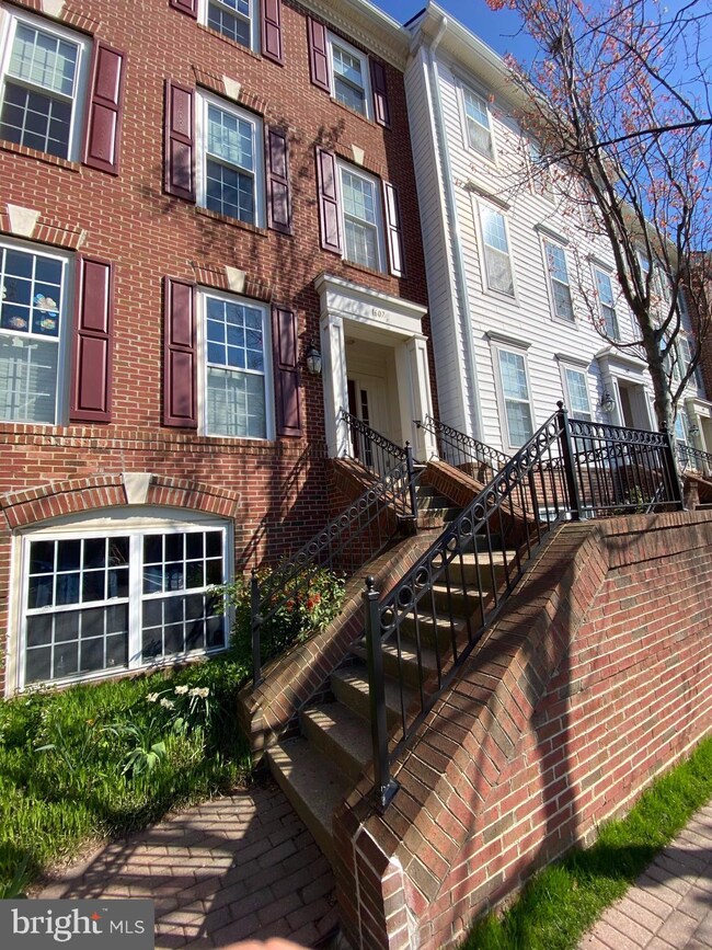 1607B Potomac Greens Dr, Alexandria, VA 22314 - photo 5