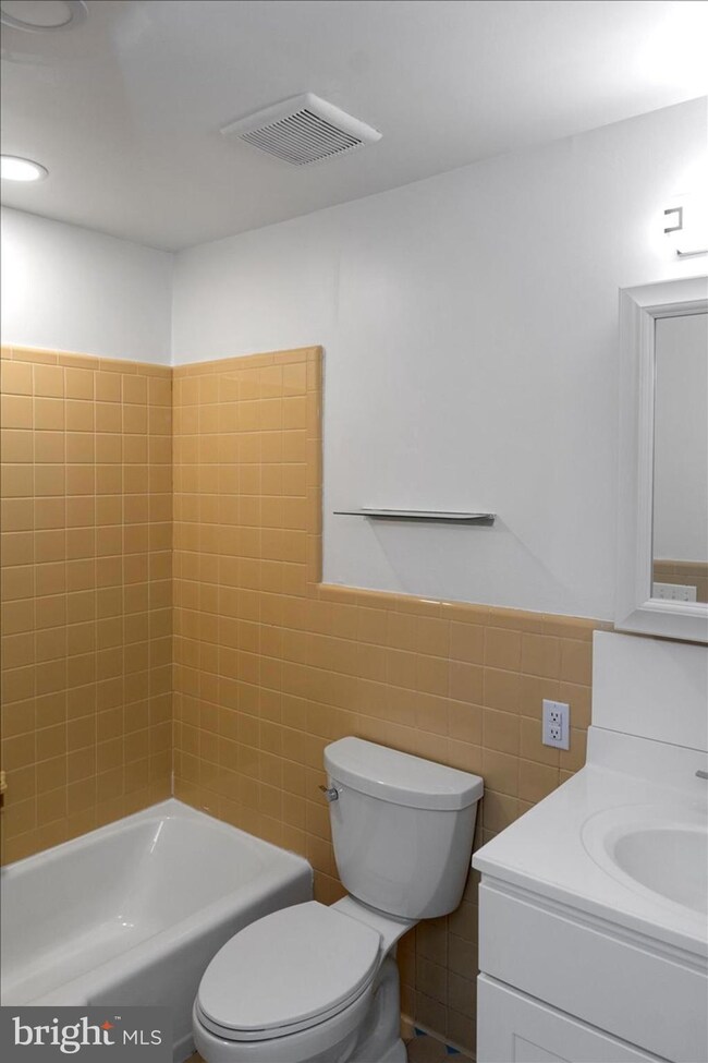 1 N Main St unit 1, Stockton, NJ 08559 - photo 5