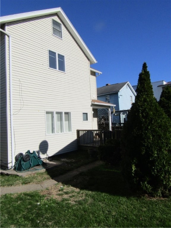 225 2nd St, Smithton, PA 15479 - photo 5