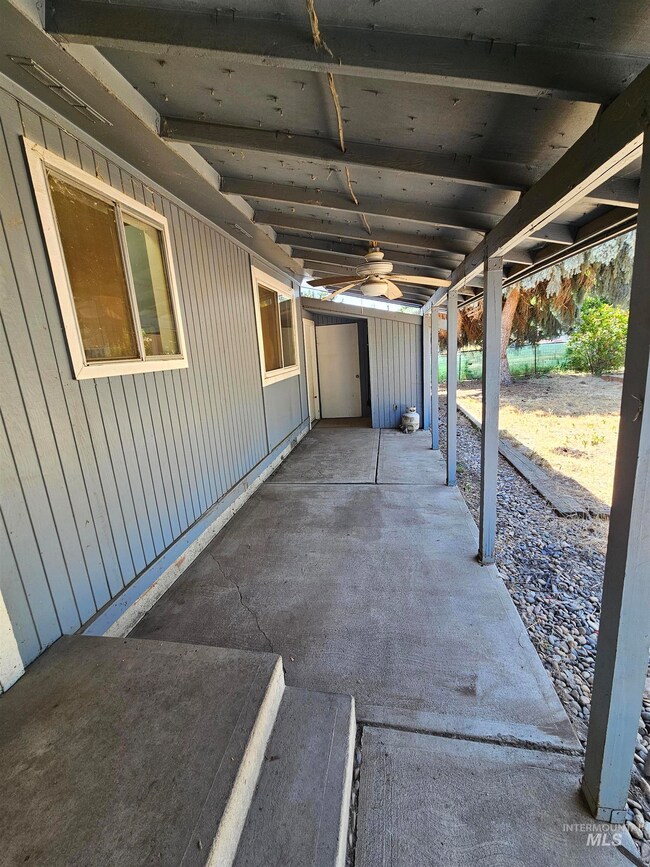 682 Whiting Ave, Weiser, ID 83672 - photo 7