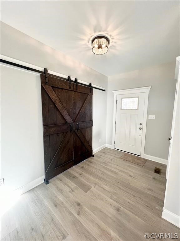 FOYER AREA-DOUBLE BARN DOORS