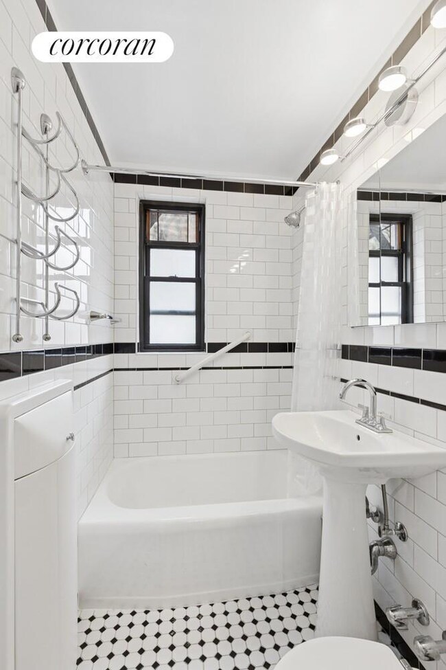 208 E 70th St unit 6F, New York, NY 10021 - photo 7