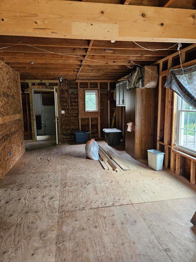 Kitchen/dining/living