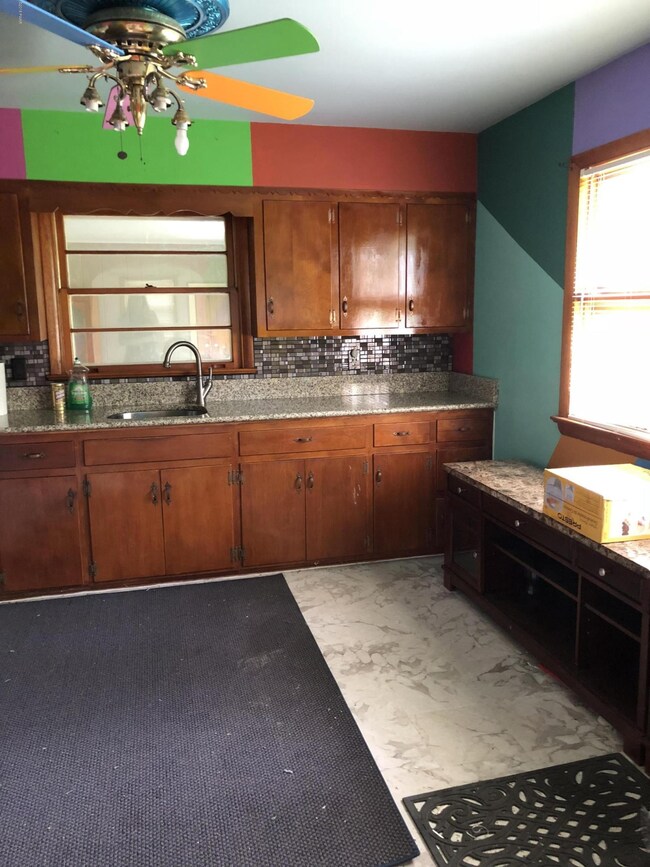 102 Mushroom Ct, Milford, PA 18337 - photo 5