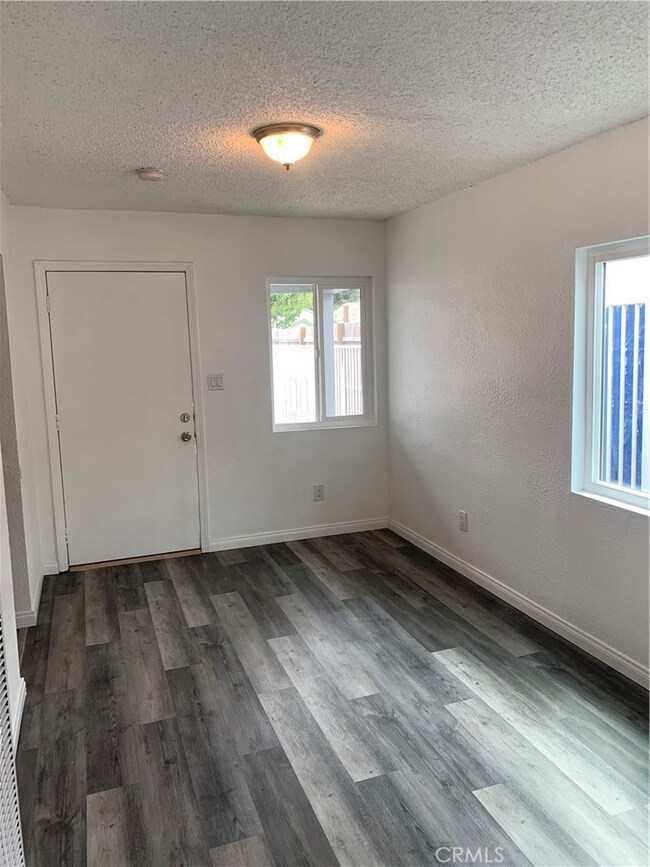 2049 E Stockwell St, Compton, CA 90222 - photo 6