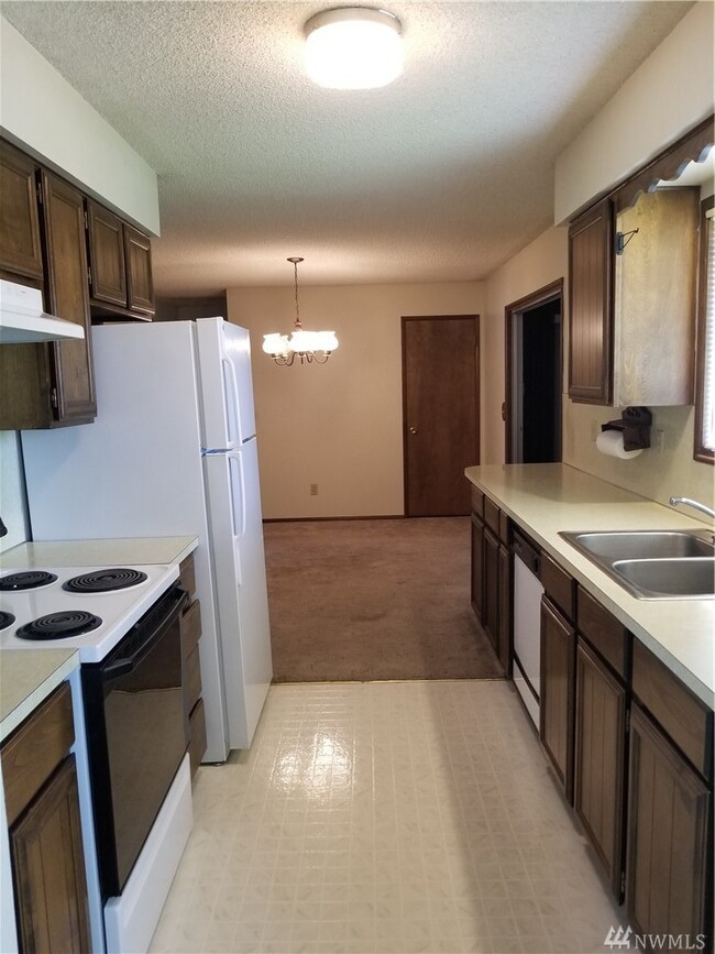 6 35th Ct, Longview, WA 98632 - photo 4