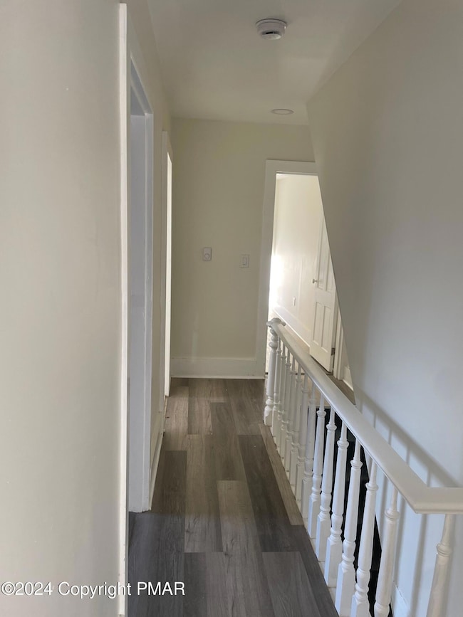 714 Scott St, Stroudsburg, PA 18360 - photo 4