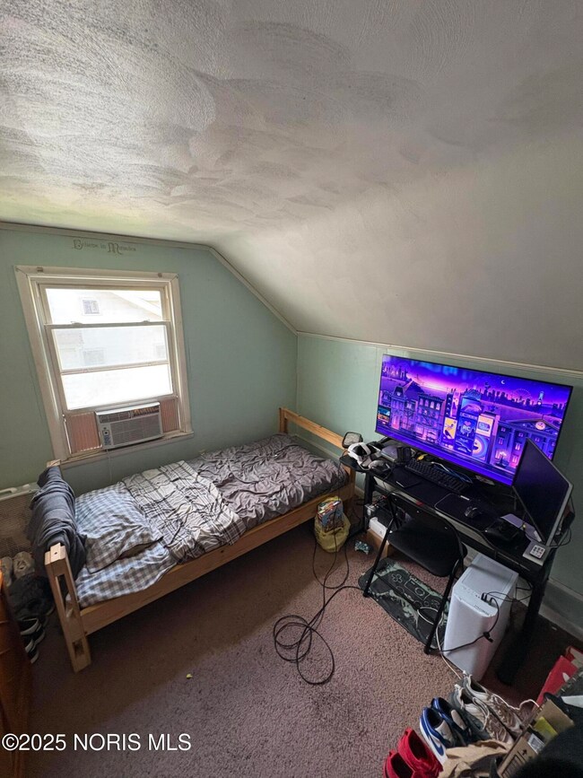 1741 Barrows St, Toledo, OH 43613 - photo 6