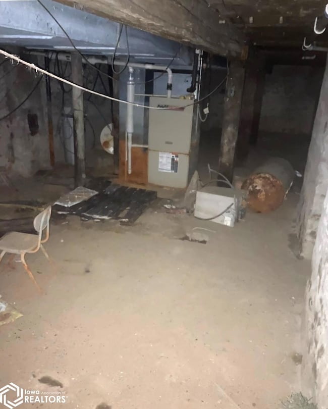 1407 Silver Lake Ave, Ayrshire, IA 50515 - photo 7