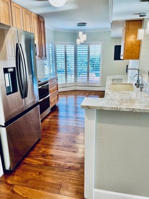 ENTRY INTO KITCHEN