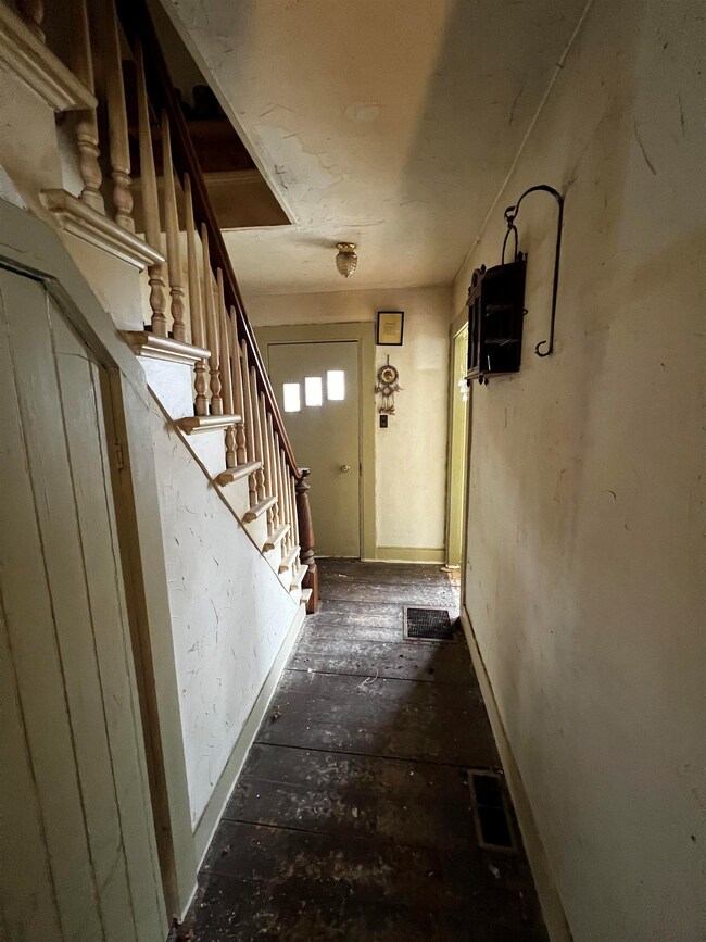 60 Forest St, Rutland, VT 05701 - photo 5