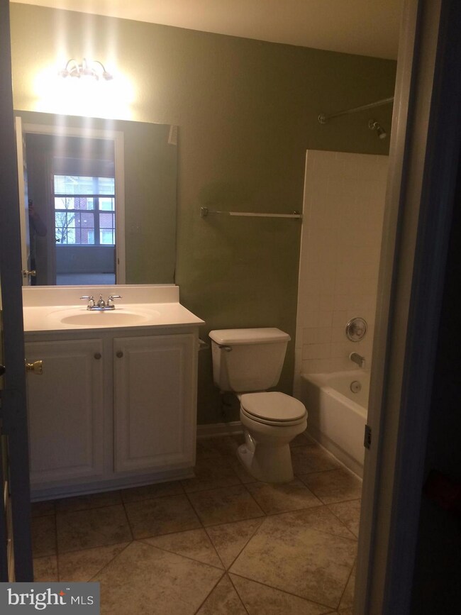 13069 Marcey Creek Rd unit 13069, Herndon, VA 20171 - photo 7