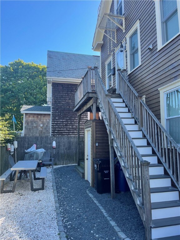 4 Carey St unit 2, Newport, RI 02840 - photo 3