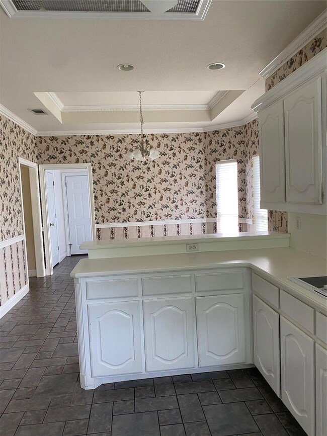 1061 White Bluff Dr, Whitney, TX 76692 - photo 5