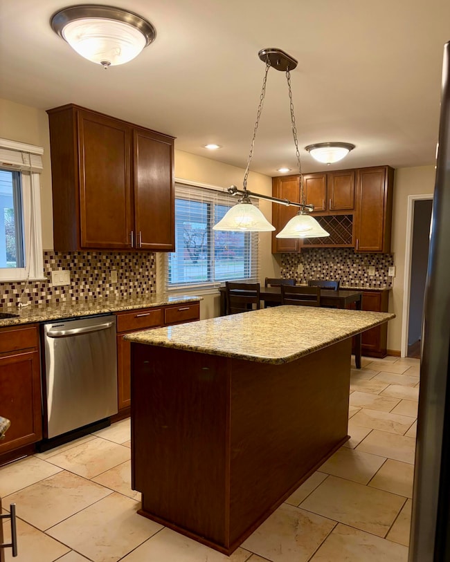 6493 Thorncrest Dr, Bloomfield Hills, MI 48301 - photo 3