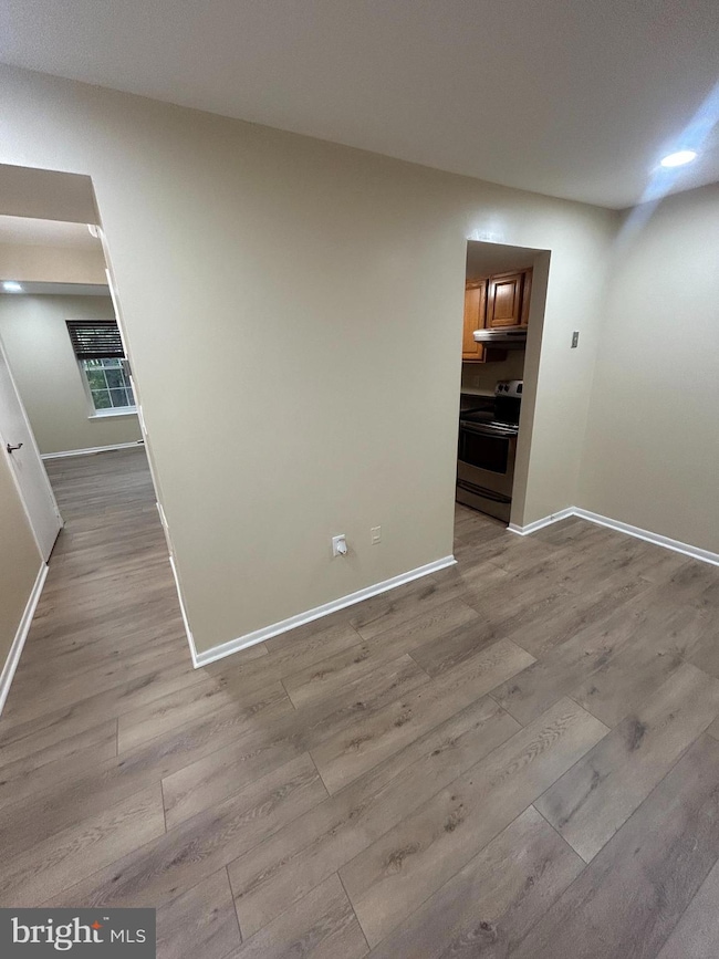 9142 Lambskin Ln, Columbia, MD 21045 - photo 6