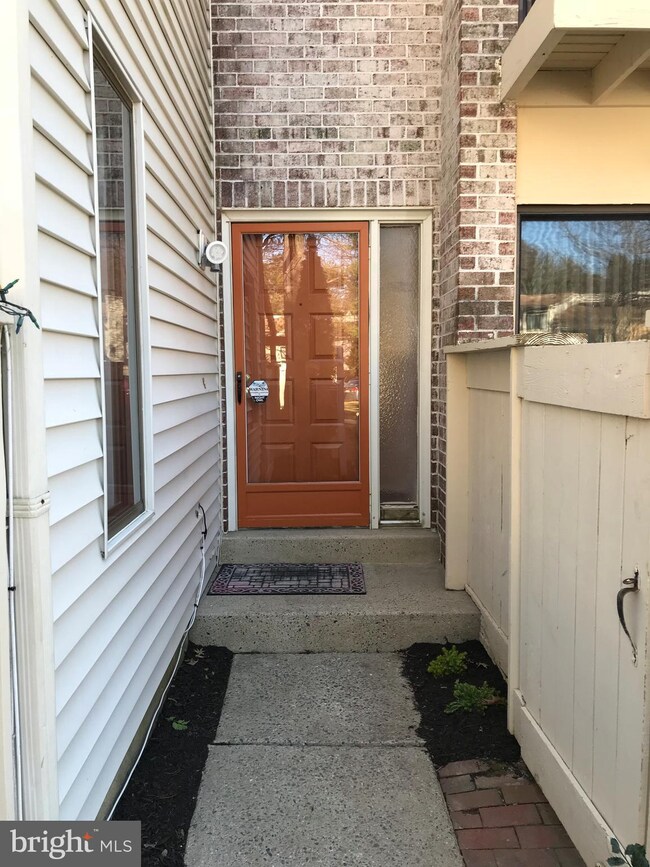 20222 Lea Pond Place, Montgomery Village, MD 20886 - photo 3