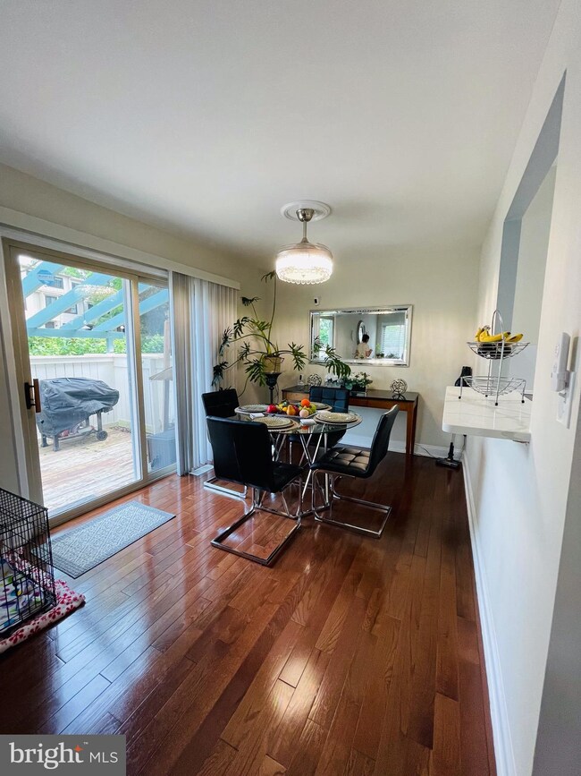 20204 Grazing Way, Montgomery Village, MD 20886 - photo 6