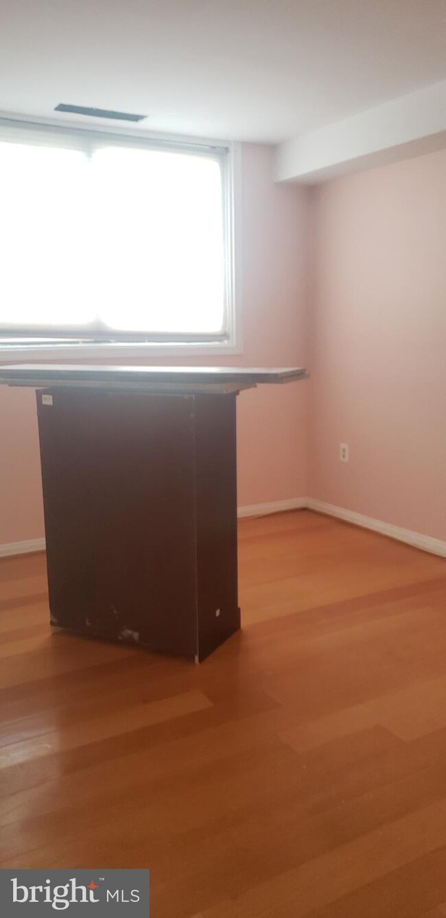 10722 West Dr unit 103, Fairfax, VA 22030 - photo 6