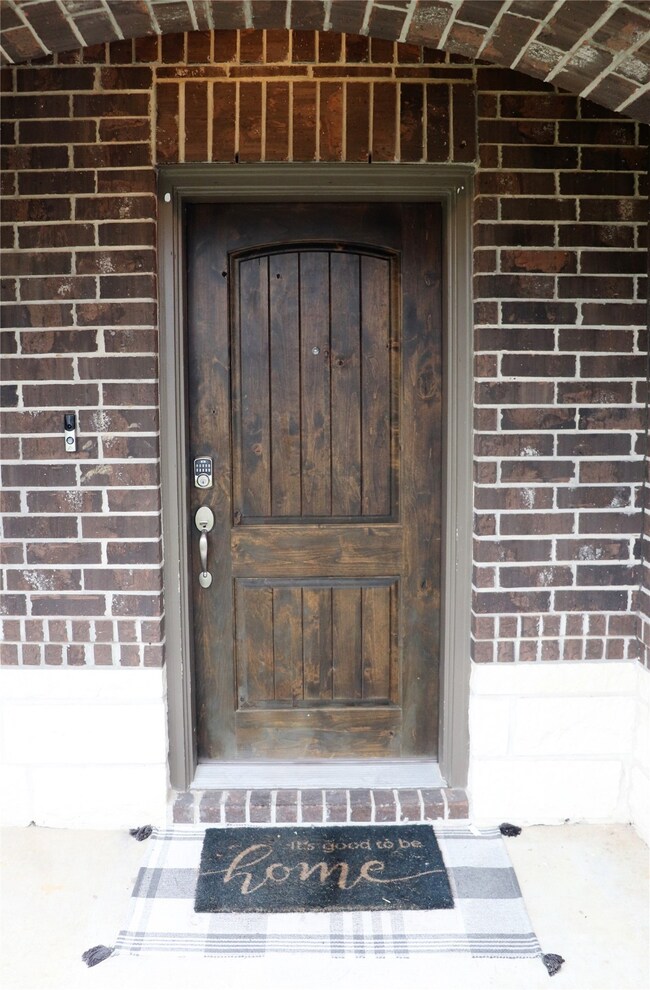 718 Rim Water Dr, Alvin, TX 77511 - photo 5