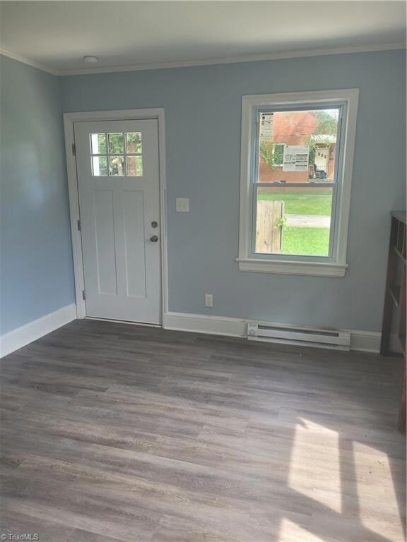 114 Edgeworth St.Living Rm