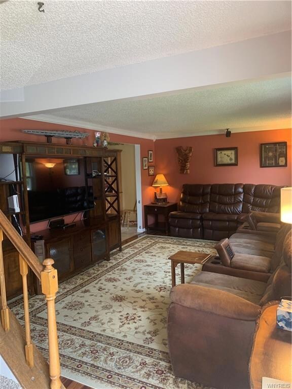 610 Wurlitzer Dr, North Tonawanda, NY 14120 - photo 3