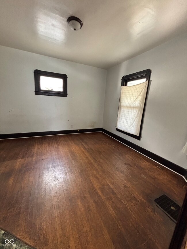 34 N Addison St, Indianapolis, IN 46222 - photo 6