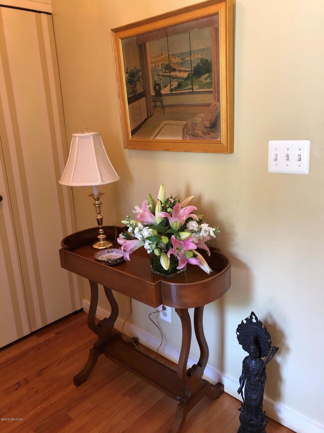 101 Lewis St unit D, Greenwich, CT 06830 - photo 2