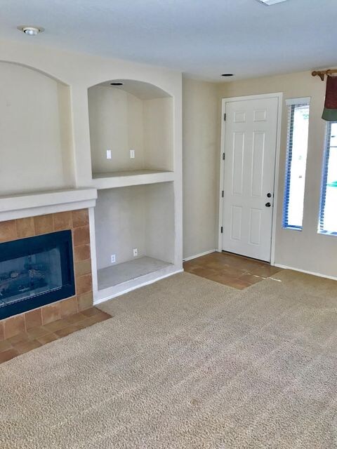 LIVING ROOM 3