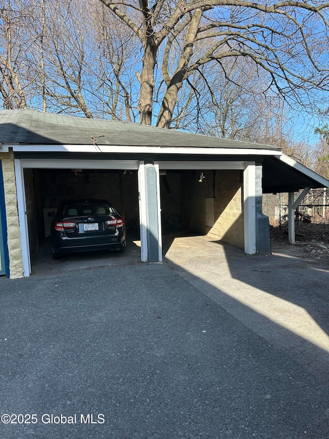 18 Ingersoll Ave, Schenectady, NY 12305 - photo 2