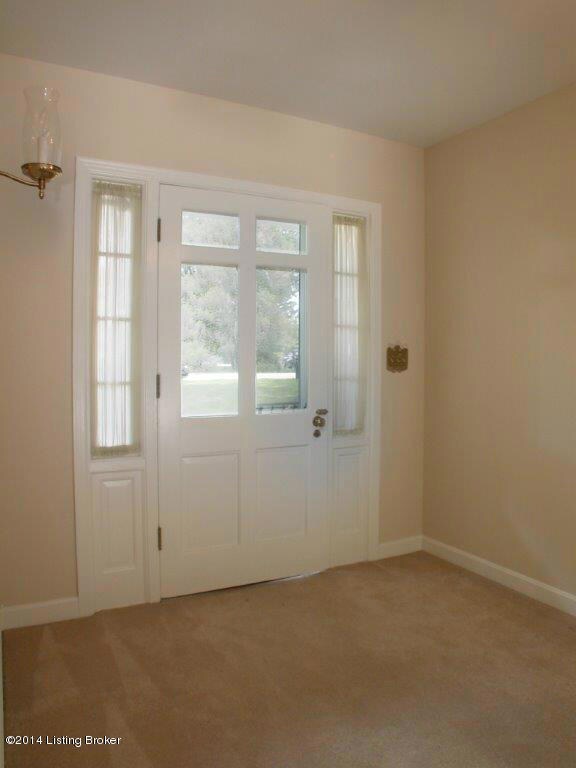 4 foyer