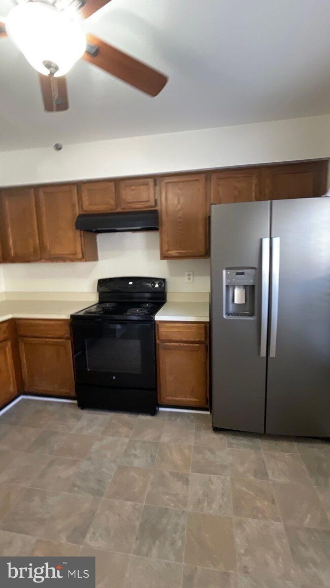 11543 Shell Flower Ln, Columbia, MD 21044 - photo 3