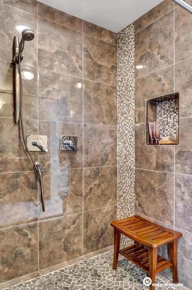 7_MasterBath
