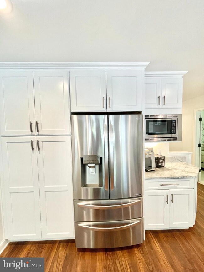 10811 Seven Oaks Ct, Spotsylvania, VA 22553 - photo 6