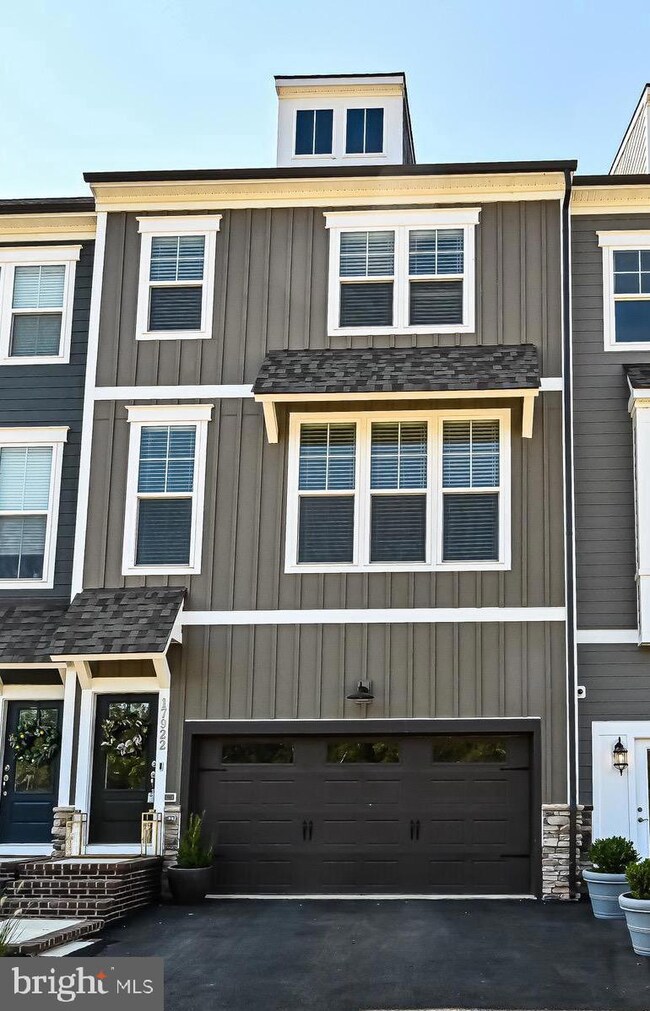 17922 Woods Overlook Dr, Dumfries, VA 22026 - photo 3