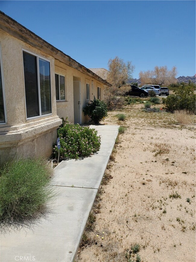 6735 Indian Cove Rd, Twentynine Palms, CA 92277 - photo 4