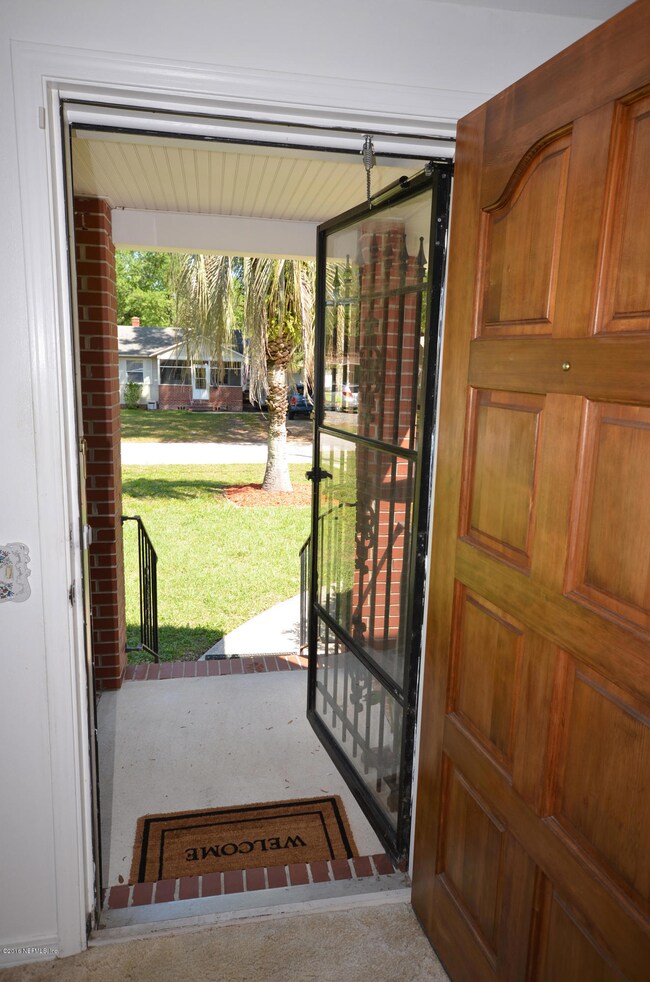 4542 Birkenhead Rd, Jacksonville, FL 32210 - photo 5