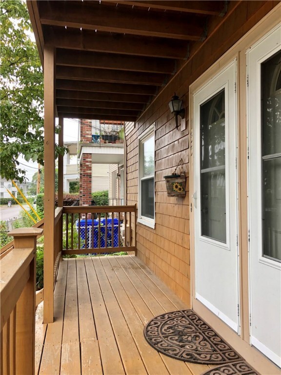 133 Robinson Ave, Pawtucket, RI 02861 - photo 5