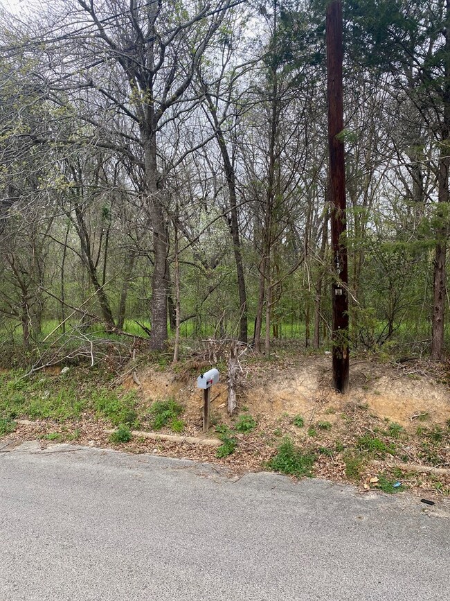 1917 Railroad, Nacogdoches, TX 75961 - photo 6