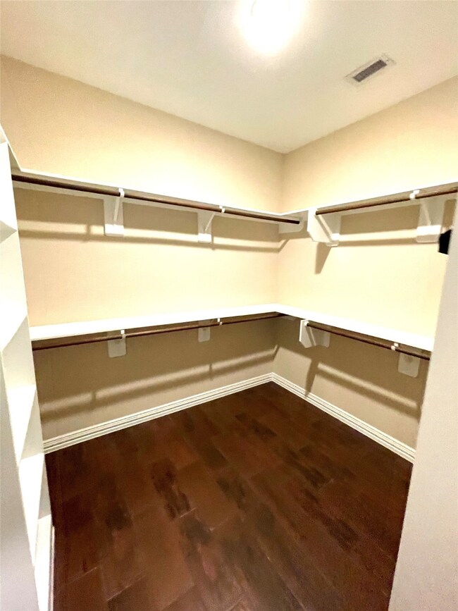 1927 Barnsley Ln, Houston, TX 77088 - photo 6